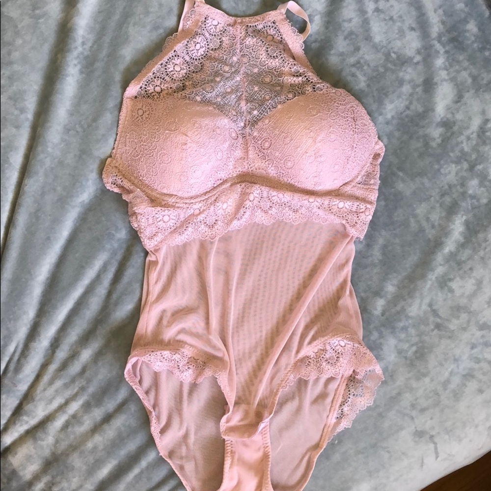 Jessica Simpson lingerie 💕
